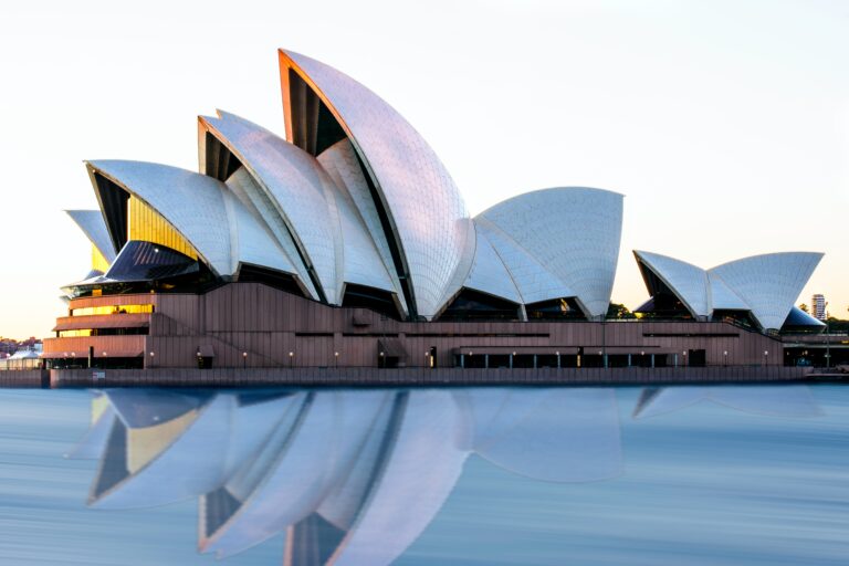 Discover Down Under: Australia’s Top 10 Must-Visit Tourist Sights